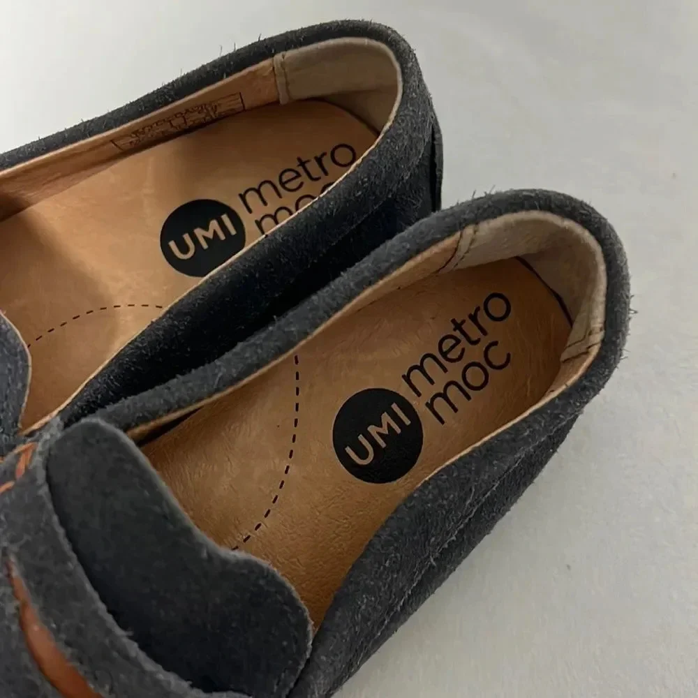 UMI Toddlers Boys Dark Gray Oxford Suede Slip On Loafers size 27 NWOT